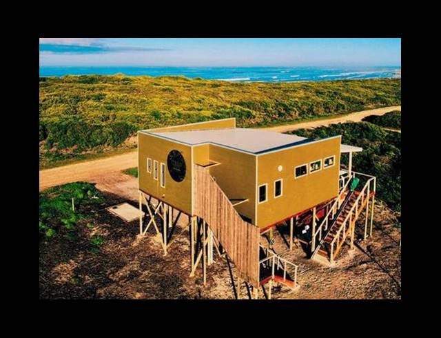 150M² RESTAURANT FOR SALE IN PEARLY BEACH